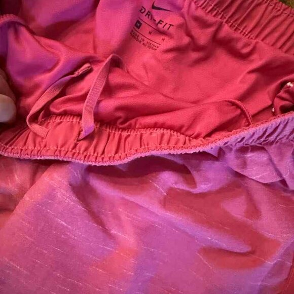 NIKE Bundle of Athletic running shorts & Dri-Fit leggings, good condition - Picture 5 of 7